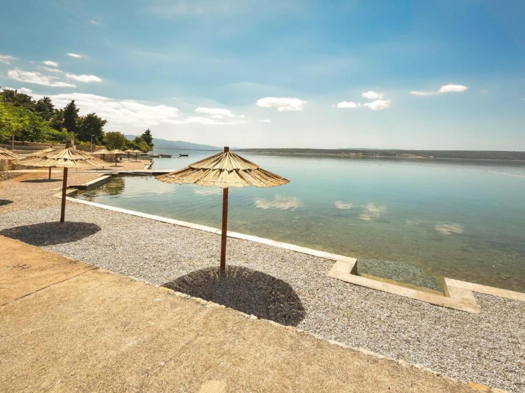 Apartmani Mala Sirena Maslenica Ngoại thất bức ảnh