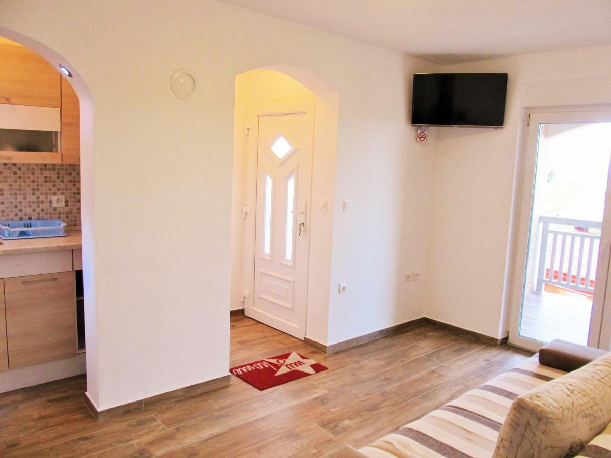 Apartmani Mala Sirena Maslenica Ngoại thất bức ảnh